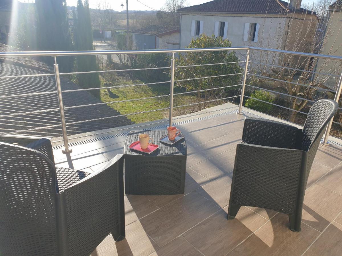Au Clos du Bourg Blasimon Extérieur photo